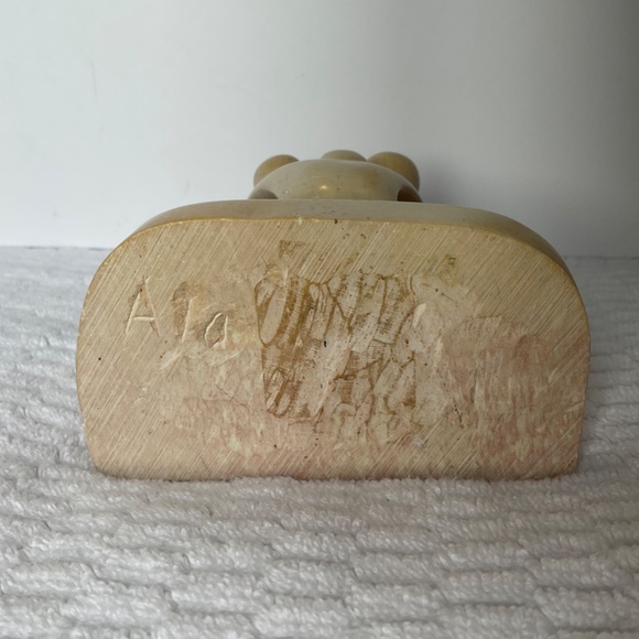 Soapstone Carving Handmade African Art Family Sculpture - Parents and Child - Picture 11 of 13